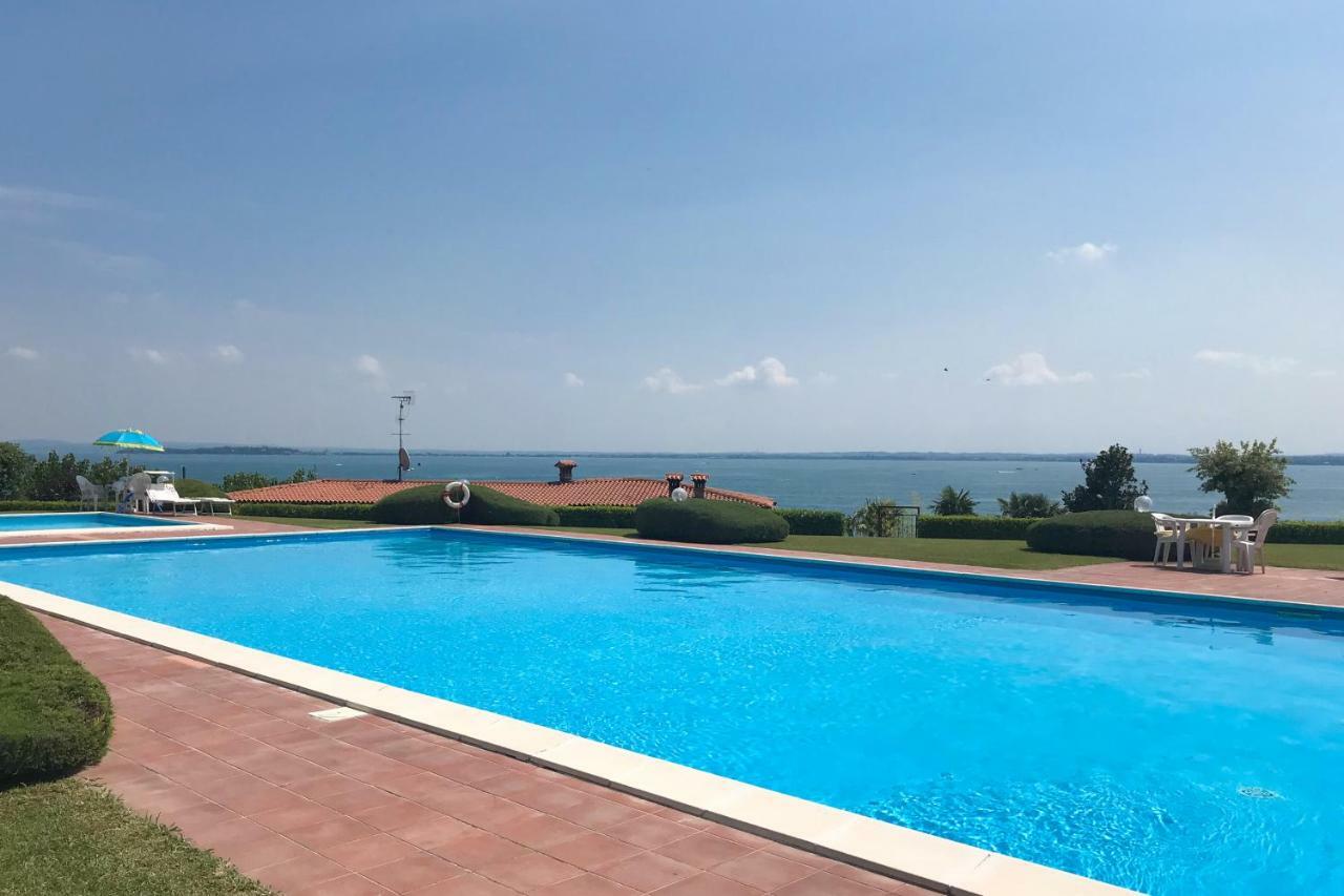 Villa Sole Del Garda Padenghe sul Garda Luaran gambar