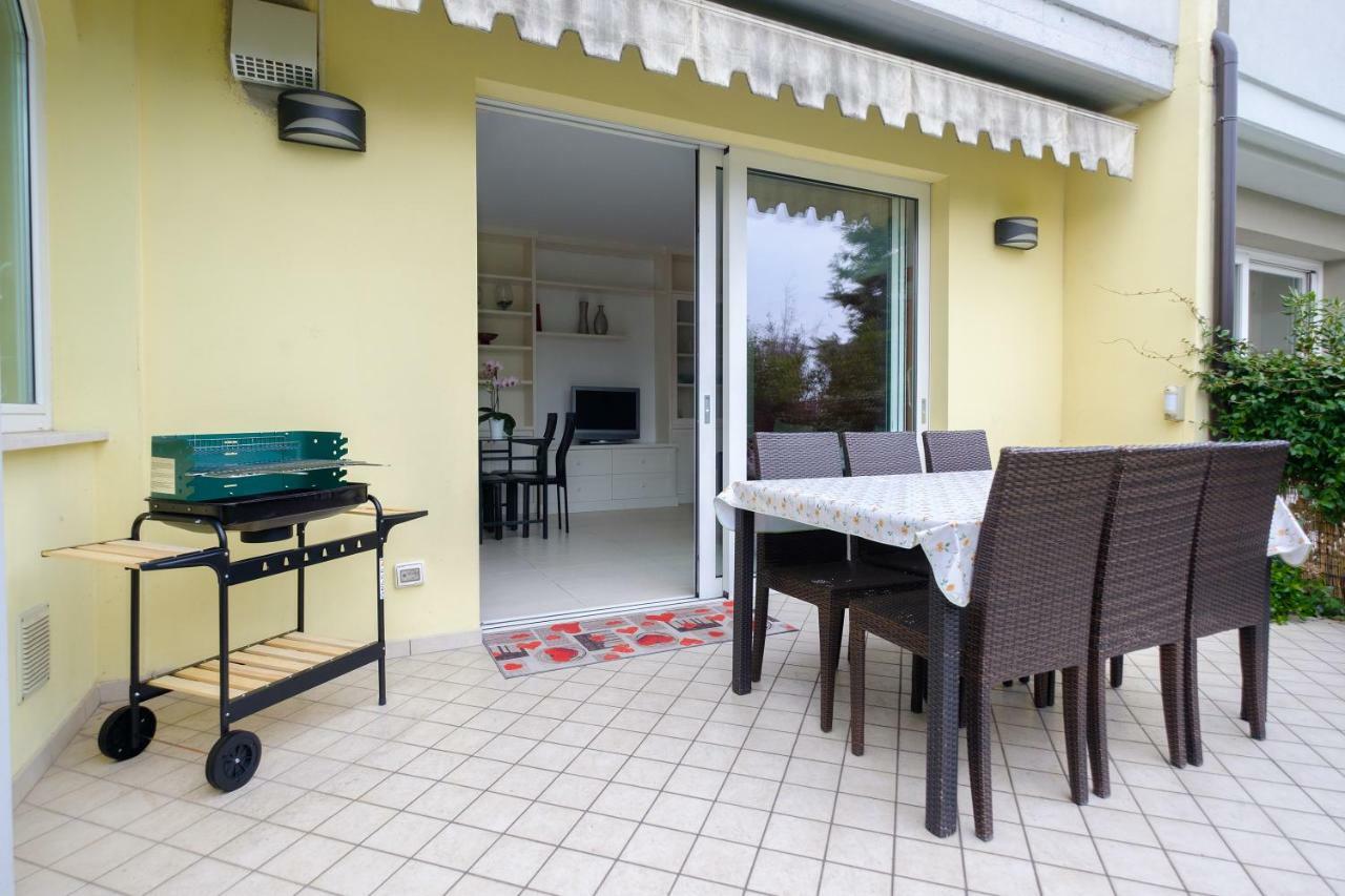 Villa Sole Del Garda Padenghe sul Garda Luaran gambar